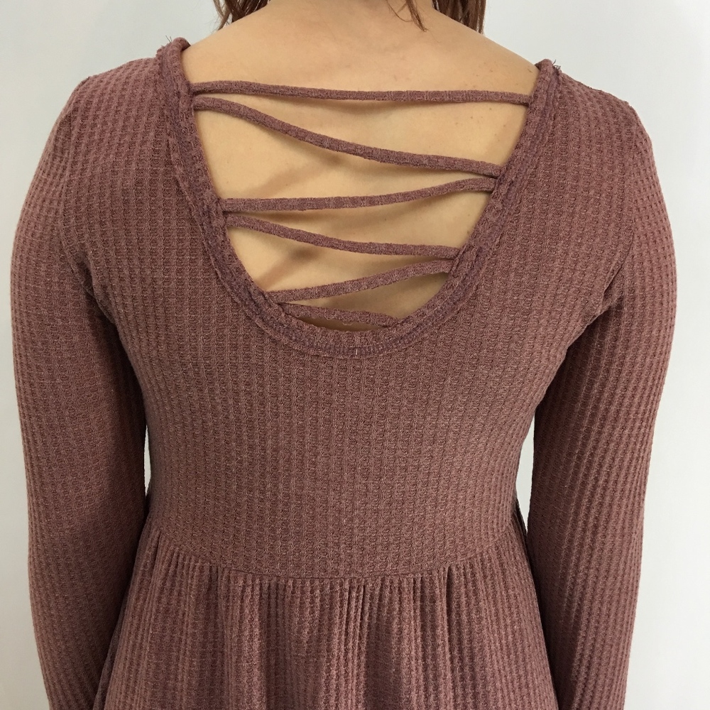 Knit Babydoll Tunic with Open Criss Cross Back - Picture 5 of 7